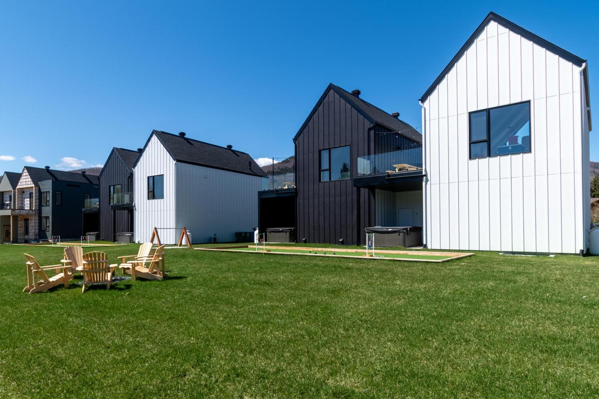 Sofa Villas Mont Sainte-Anne Beaupré Екстериор снимка